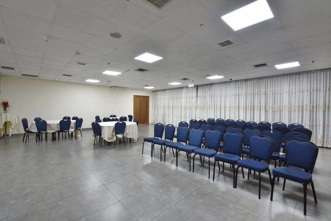 Pearl Of The Valley Hotel Kfar Tavor Exteriör bild