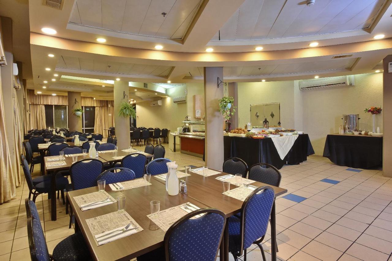 Pearl Of The Valley Hotel Kfar Tavor Exteriör bild